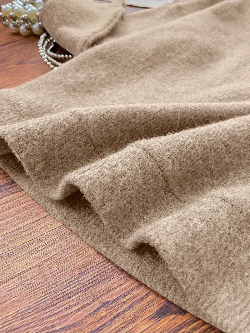 Pull en laine, Chat'leur